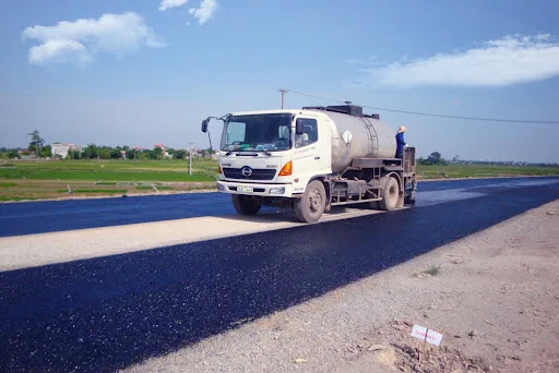 DỊCH VỤ THI CÔNG BÃI ĐỖ XE CHUYÊN NGHIỆP CHO DOANH NGHIỆP, NHÀ MÁY VÀ KHU CÔNG NGHIỆP