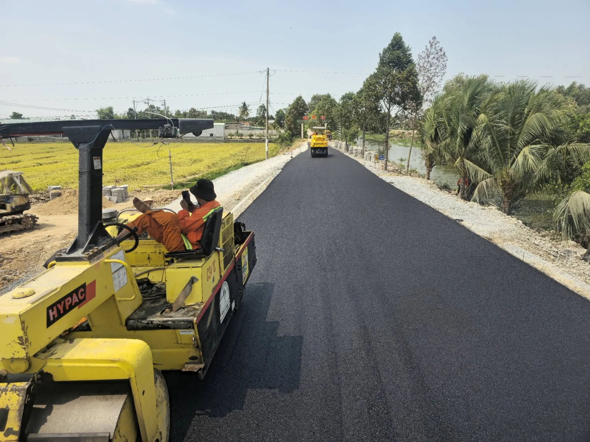 DỊCH VỤ THI CÔNG BÃI ĐỖ XE CHUYÊN NGHIỆP CHO DOANH NGHIỆP, NHÀ MÁY VÀ KHU CÔNG NGHIỆP