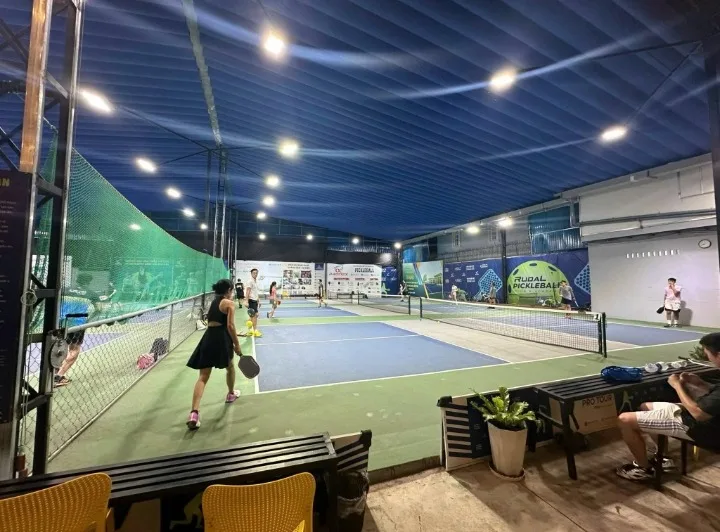 Thi Công Mái Che Sân Pickleball Chuyên Nghiệp, Giá Tốt & Chuẩn Thể Thao