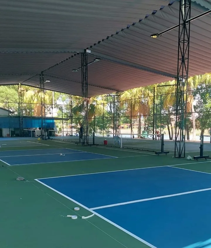 Thi Công Mái Che Sân Pickleball Chuyên Nghiệp, Giá Tốt & Chuẩn Thể Thao